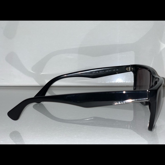 Prada sunglasses - Picture 3 of 4